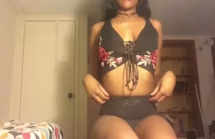 Cam Girl Ge Tokens Spammed To Make Her Cum Hard33