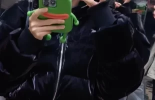 眼镜妹，必须玩热乎的